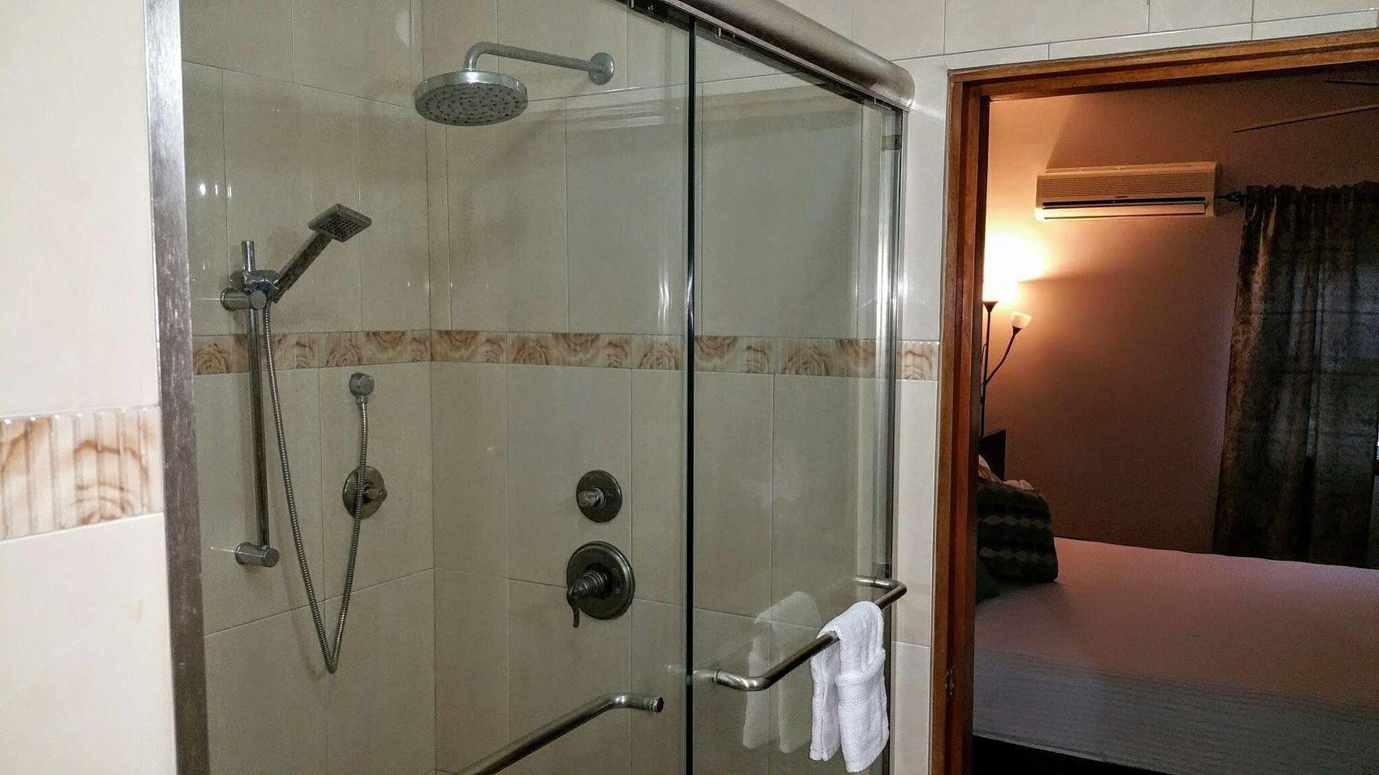 Modern London Decor Guest Apartments Κίνγκστον Εξωτερικό φωτογραφία
